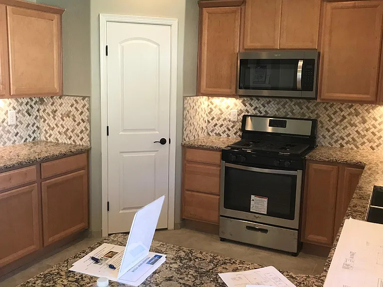 4734 Whitney Pl — Photo 6