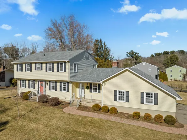 282 Valley Shore Drive, Guilford, CT 06437