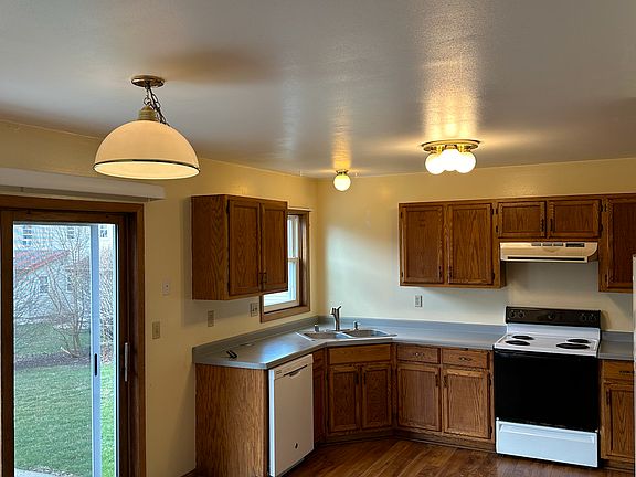3rd image of 1415 American Ave #1415