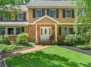 9 Rivard Cres, Westport, CT 06880
