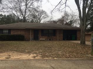 410 Middleton St, Palestine, TX 75803