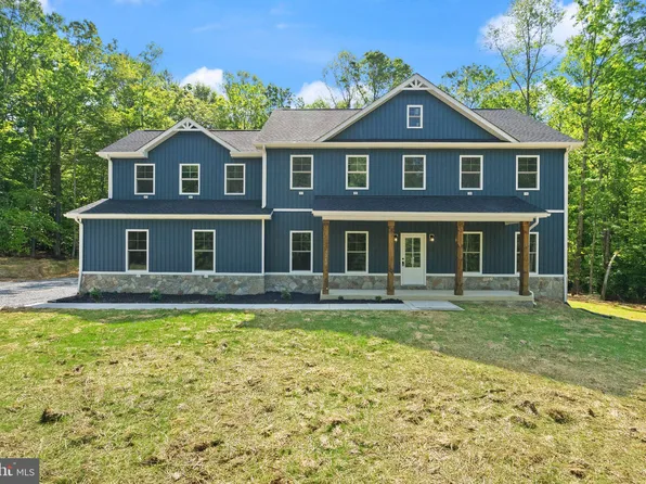 5280 Brianna Ln, Sumerduck, VA 22742