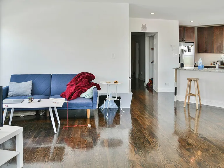 2450 N Milwaukee Ave #2F — Photo 11