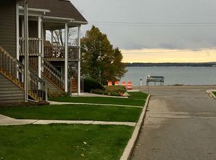 13766 S West Bay Shore Dr, Traverse City, MI 49684