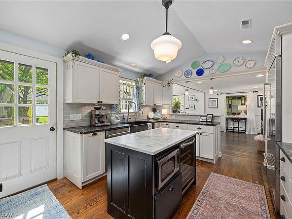 5th image of 25547 Lake Rd