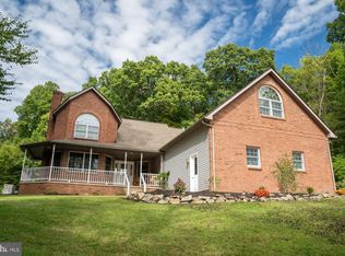 15 Hess Rd, Boyertown, PA 19512