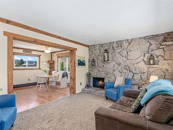 2nd image of 4815 Hilltop Dr