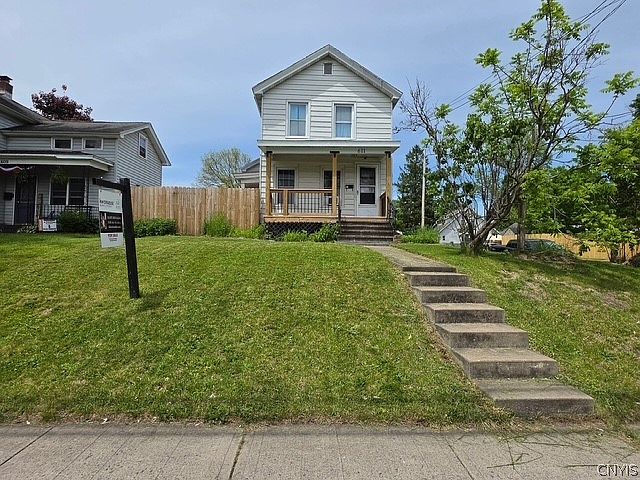1st image of 611 Floyd Ave