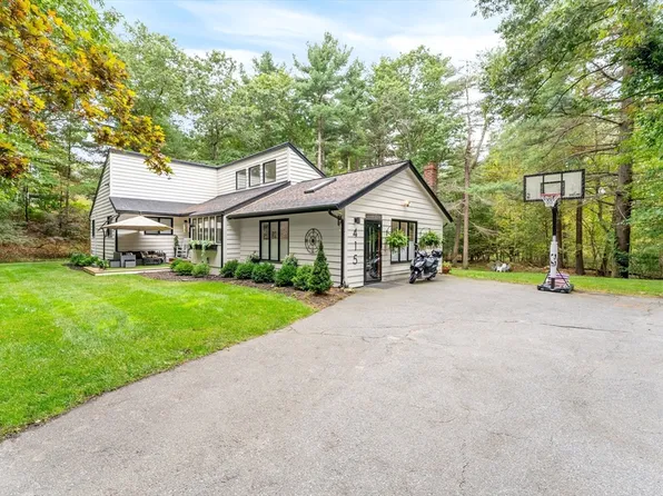 415 Massapoag Ave, Sharon, MA 02067