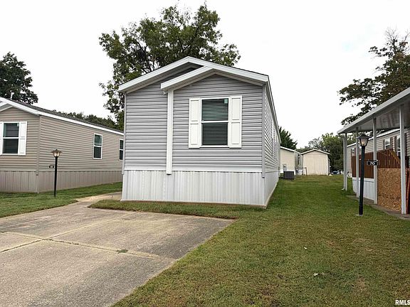 2nd image of 1515 N Lincoln Ave #69