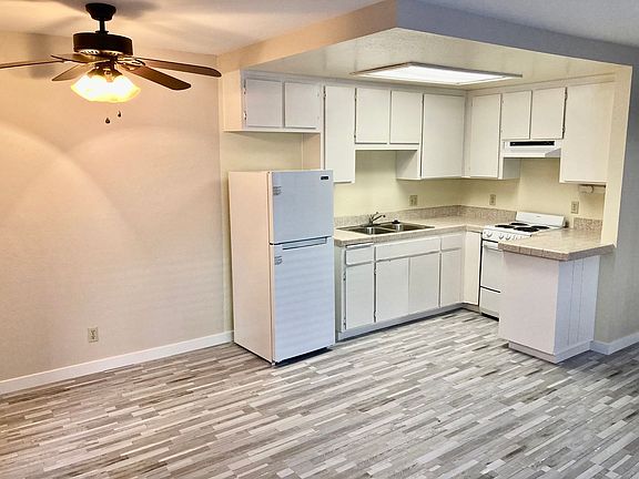 5th image of 4036 Louisiana St #11
