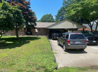 2422 Bugle Dr W, Chesapeake, VA 23321