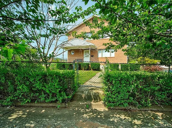 28 Foxon Street, New Haven, CT 06513