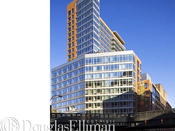 2nd image of 450 W 17th St APT 729