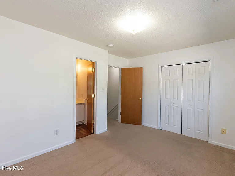 104 Spring Meadow Cir — Photo 13
