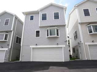 182 E 25th St #B, Paterson, NJ