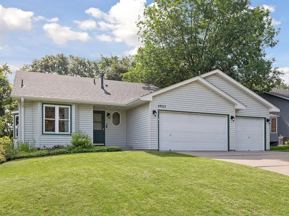 4925 Heather Ridge Rd N, Oakdale, MN 55128