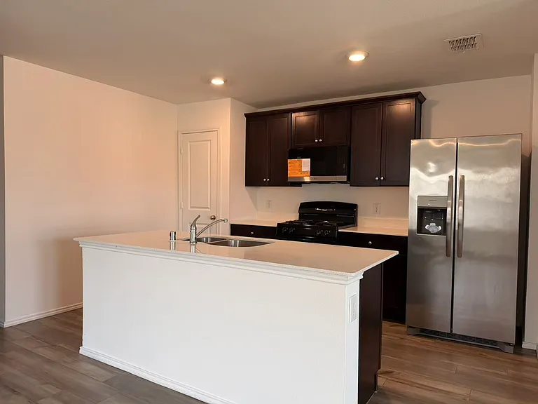 405 Laurenbrooke Dr — Photo 21