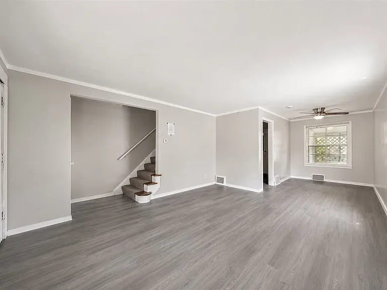 14212 Rainbow Ave — Photo 2