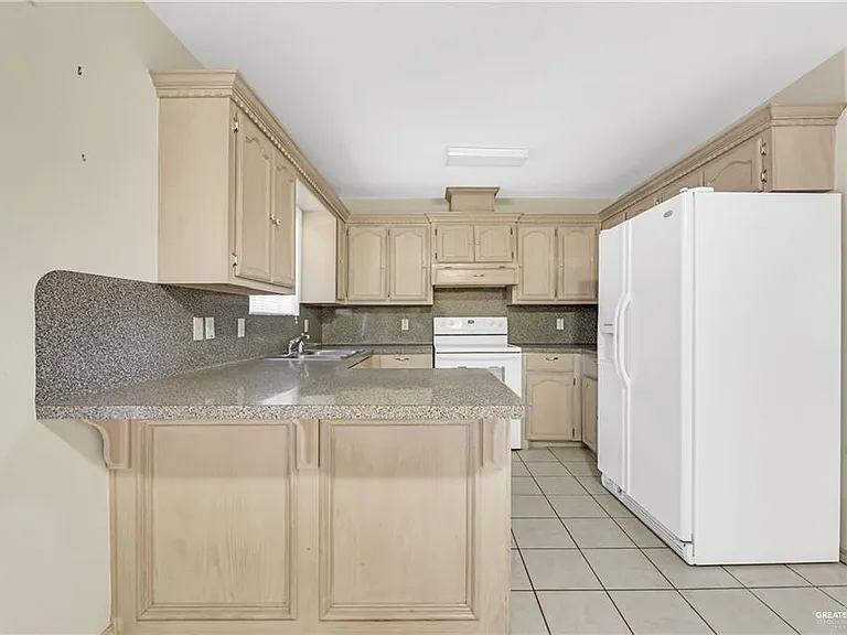 609 Via Sol Dr — Photo 14