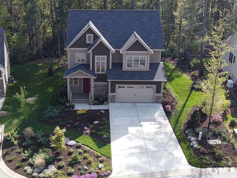 1st image of 24 Quail Hollow Dr