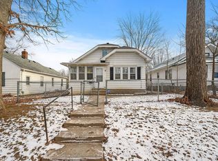 3232 Thomas Ave N, Minneapolis, MN 55412