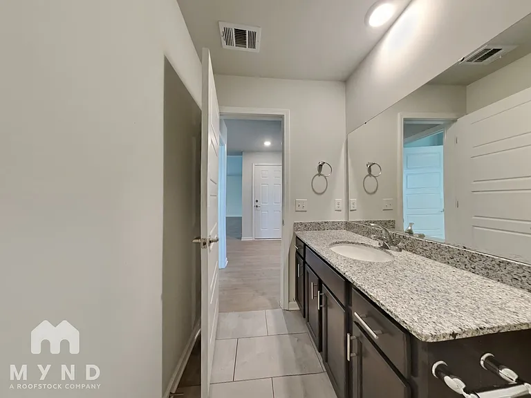 Dasher Pointe — Photo 23