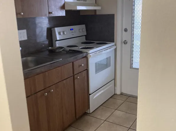 565 NE 121st St APT 202, North Miami, FL 33161