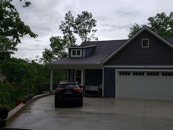 3rd image of 255 Dublin Ln