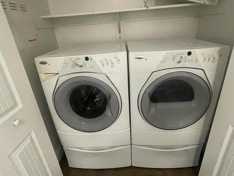 Unit Photo