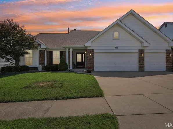 722 Grand View Ridge Ct, Eureka, MO 63025