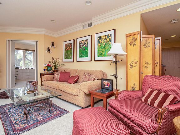 2nd image of 3920 Grand Ave Unit 300