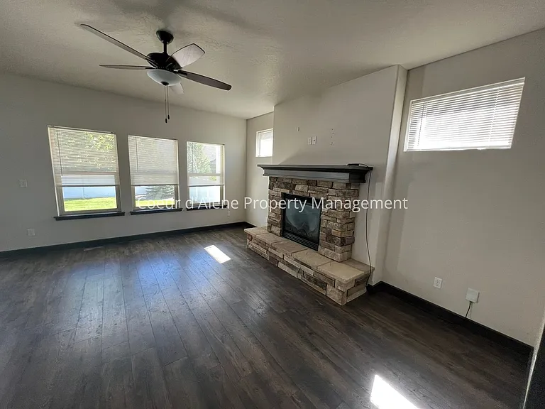6598 N Idlewood Dr — Photo 5