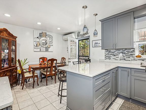 4th image of 2588 Stedman Pl #1