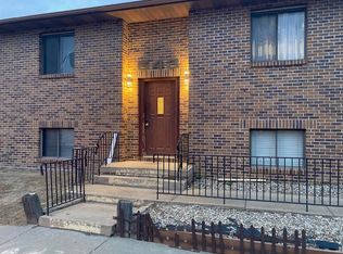 643 Kennedy Dr, Grand Island, NE 68803