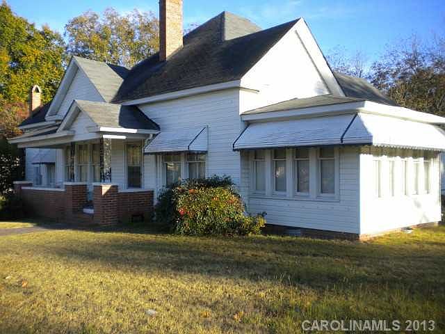 1st image of 302 W McGregor St