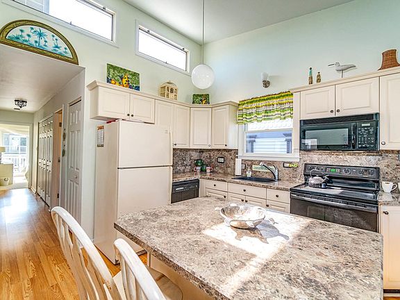 5th image of 2507 West 2507