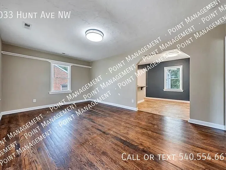1033 Hunt Ave NW — Photo 6
