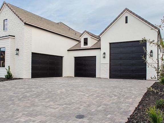2nd image of 768 E Queensridge Dr
