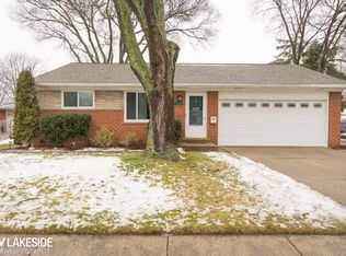 13703 Castle Ave, Warren, MI 48088