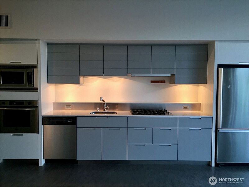5th image of 501 Roy Street #T306