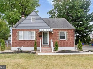 406 Sylvan Way, Aldan, PA 19018