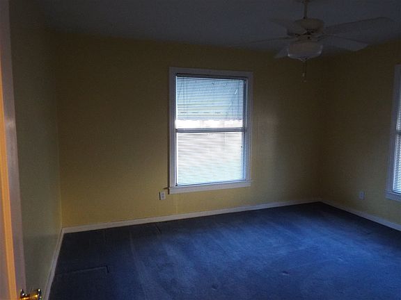 5th image of 104 W Highland Ave