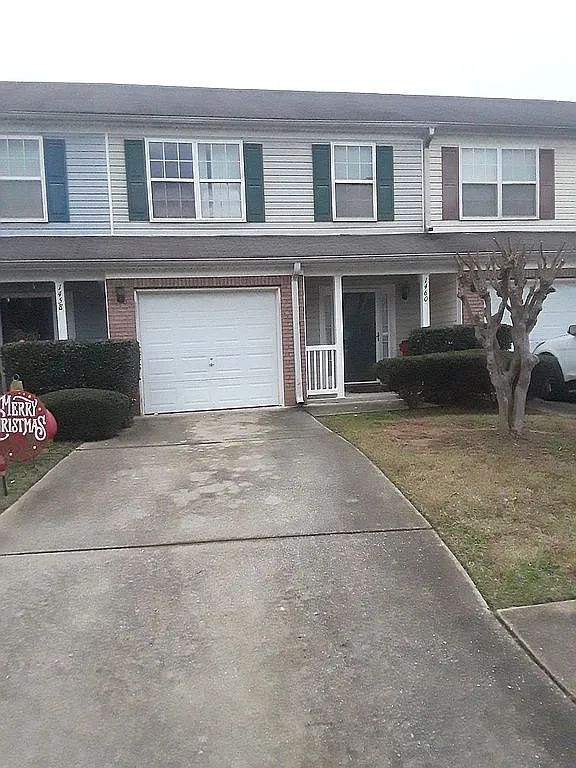 1460 April Ln photo 1