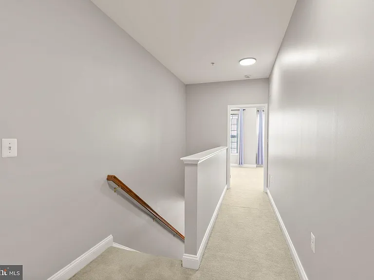 242 N Summit Ave #21 — Photo 25