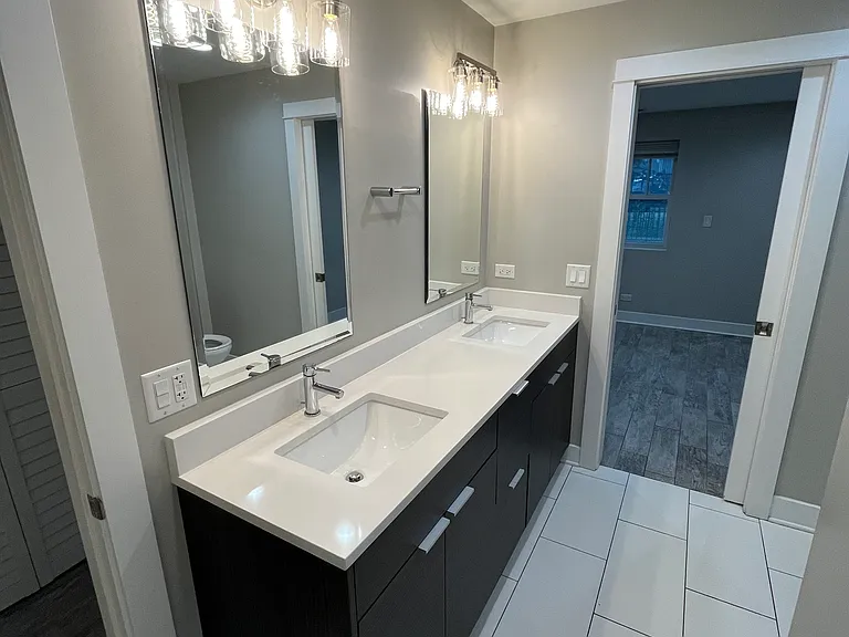 1334 N Wicker Park Ave #G — Photo 2