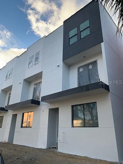 1st image of 1350 W Carmen St #4