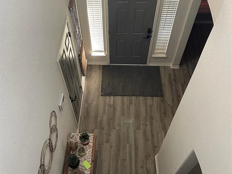 748 Wedgewood Park — Photo 18