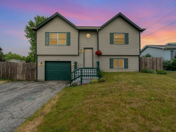 528 Sunshine Dr, Valparaiso, IN 46385