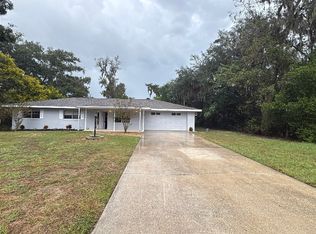 105 N Edinburgh Dr, Inverness, FL 34450